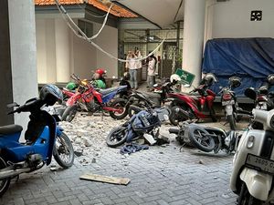 Gempa Tuban M 6,5, Pasien RS Unair di Surabaya Dievakuasi