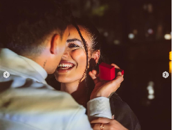 Foto Romantis Shayne Pattynama, Pemain Timnas Lamar Pacar Imigran Afghanistan