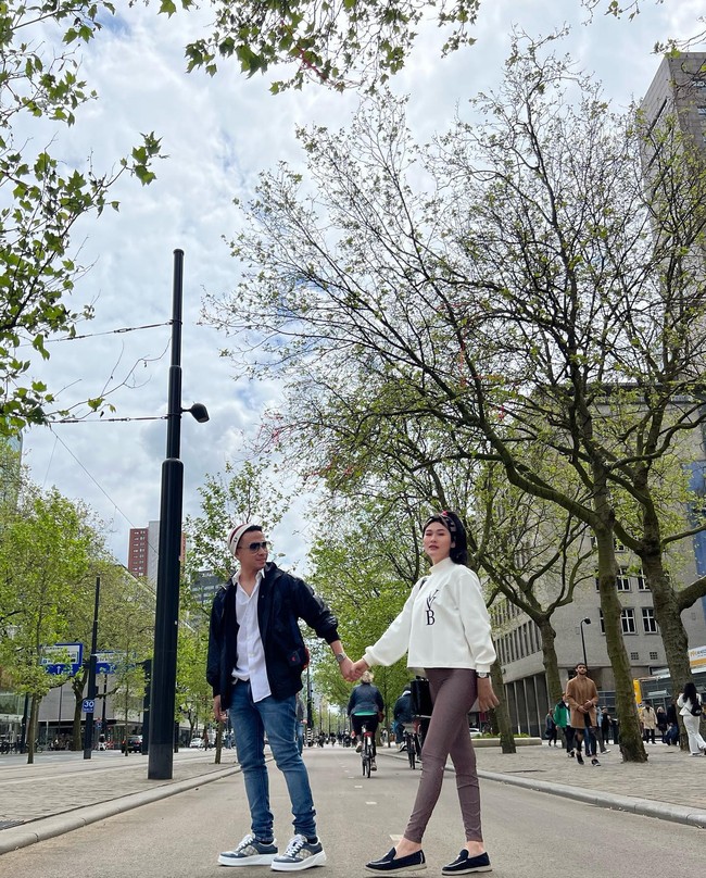 Sebelum sakit, Stevie Agnecya sering mengunggah potret kemesraannya dengan Angga. Foto: Instagram Stevie Agnecya