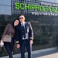 Stevie Agnecya sendiri dikenal sebagai pebisnis, selebgram, dan mantan istri Samuel Rizal. Setelah bercerai dengan sang aktor, ia menikah dengan Anggri Pratama yang berprofesi sebagai pilot. Foto: Instagram Stevie Agnecya