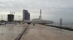 Terapung di Tepi Laut Merah, Begini Megahnya Masjid Ar-Rahmah Jeddah