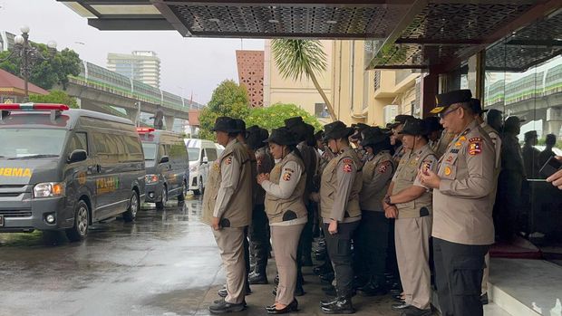 Tim Trauma Healing-Polwan Siaga dikirim ke wilayah terdampak banjir di Jateng