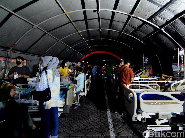 160 Pasien RS Unair Dievakuasi Saat Gempa Tuban M 6,5