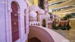 Dekorasi Masjid Megah Semarakkan Ramadan di Pusat Perbelanjaan