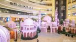 Dekorasi Masjid Megah Semarakkan Ramadan di Pusat Perbelanjaan