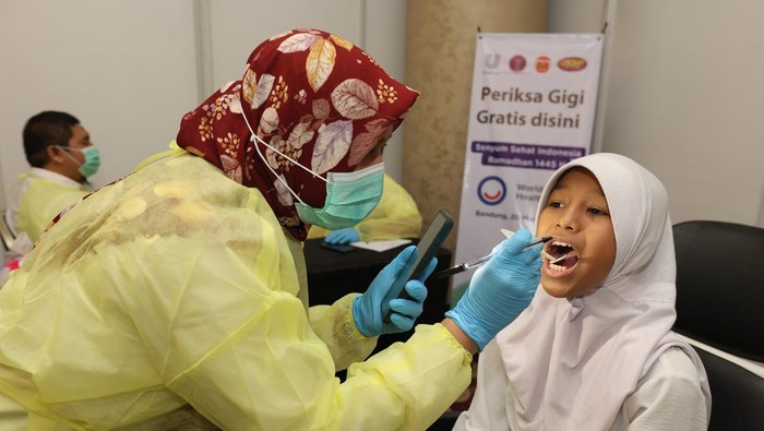 Peringati Hari Kesehatan Gigi dan Mulut Sedunia 2024 Pepsodent melanjutkan kampanye “Senyum Sehat Indonesia”. Kampanye terdiri atas berbagai program edukasi kesehatan gigi dan mulut, termasuk selama Ramadan.