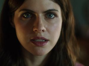 Sinopsis Songbird di Bioskop Trans TV Hari Ini, Dibintangi Alexandra Daddario
