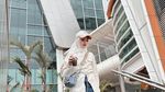 Cantiknya Inara Rusli saat Ngeteh dan Menikmati Dessert