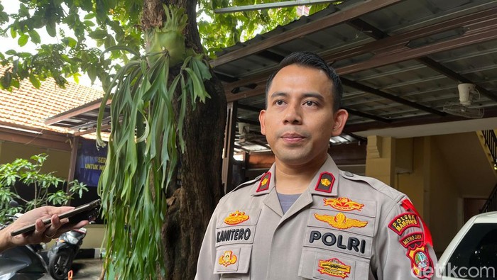 Kapolsek Mampang Prapatan Kompol David Y Kanitero
