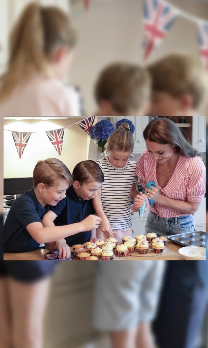 Keseruan Kate Middleton Saat Panen Madu hingga Bikin Pancake Keseruan Kate Middleton Saat Panen Madu hingga Bikin Pancake