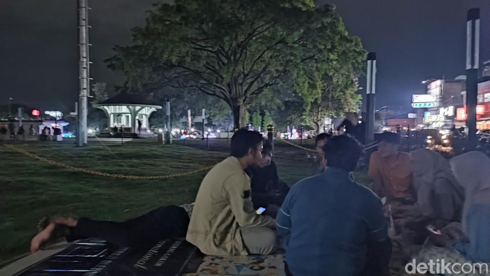 Kondisi Alun-alun Ciamis gelap gulita selama 1 jam.