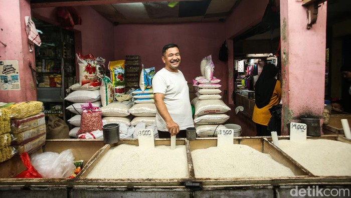 Om Naga pedagang beras