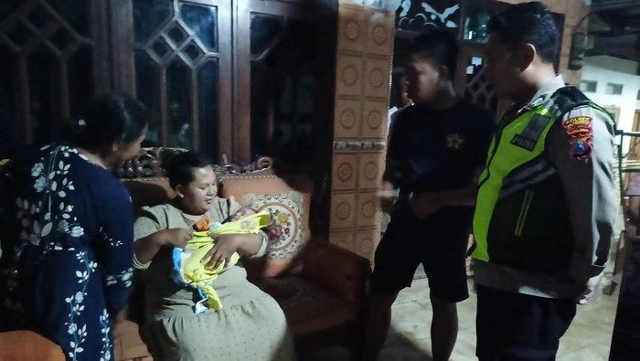 Penemuan bayi di Mojokerto