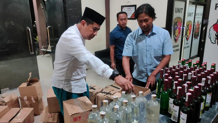 Polres Jombang amankan ratusan minuman alkohol