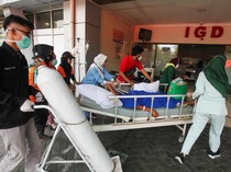 Potret Pasien RSUA Kembali ke Ruang Perawatan Pascagempa Tuban