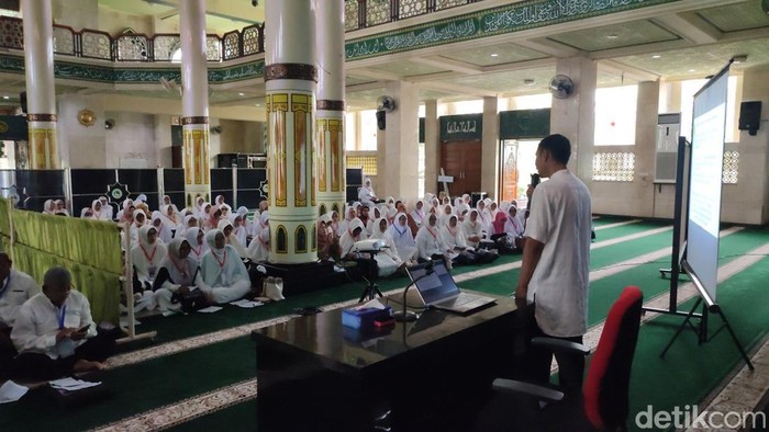 Ratusan Lansia di Ciamis mengikuti Pesantren Ramadan.