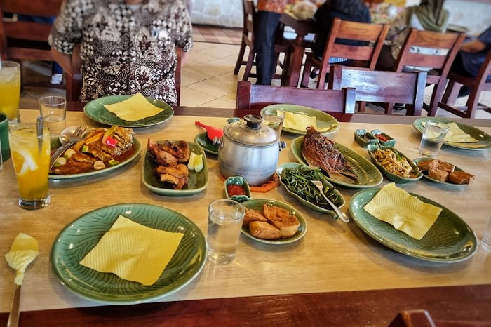 5 Resto Sunda yang ‘Ngeunah Pisan’ Buat Bukber Bareng Keluarga