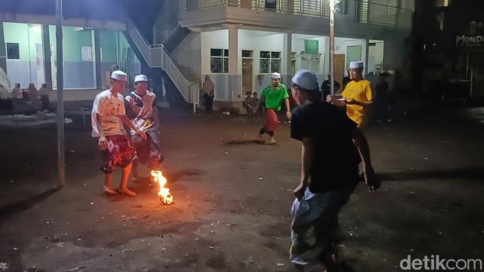 sepak bola api probolinggo
