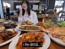 Gokil! Tzu Yang Mukbang 10 Kg Seafood Lobster hingga Udang di PIK