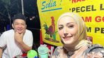 Adelia Pasha Doyan Makan di Restoran Mewah hingga Pecel Lele Kaki Lima