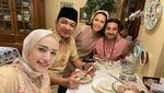 Adelia Pasha Doyan Makan di Restoran Mewah hingga Pecel Lele Kaki Lima