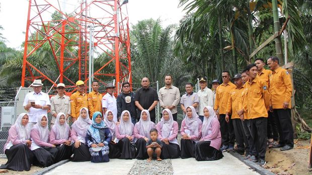 Andre Rosiade Resmikan Penggunaan BTS di Kamang Bakti Sijunjung Sumbar