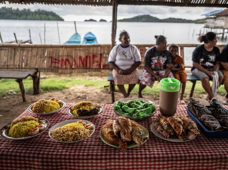 Berburu Masakan Mama-mama Papua di Bazar Makanan Kampung Kapatcol