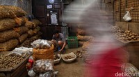 Seperti kentang dari Rp12.000 menjadi Rp14.000 per kilogram.