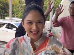 8 Foto Jessica Mila & Baby Kyarra Pulang ke Rumah, Disambut Dengan Adat Batak