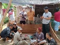 Judi Sabung Ayam di Situbondo Digerebek, 4 Orang Diamankan-10 Motor Disita