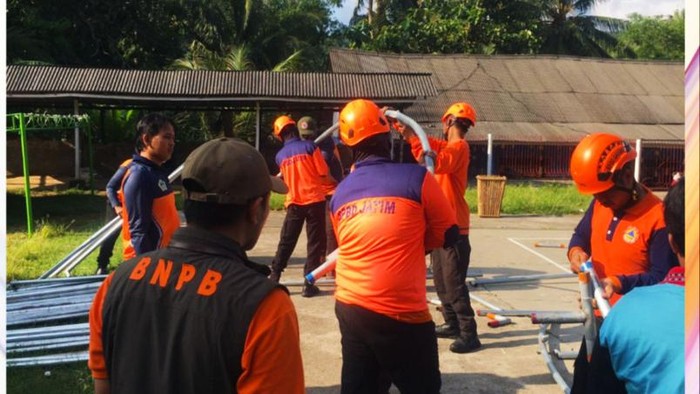 Keadaan terkini usai gempa di Kabupaten Gresik, Jawa Timur.