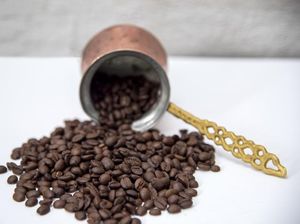 Unik! Kopi Turki Diseduh dalam Wadah Khusus dan Dicampur Rempah