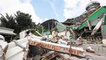 Masjid di Bawean Ambruk Diguncang Gempa