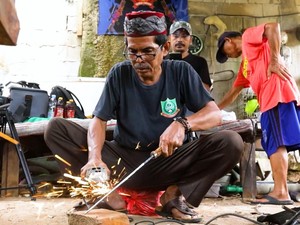 Belajar Filosofi Hidup ala Matrojih, Empu Golok Betawi