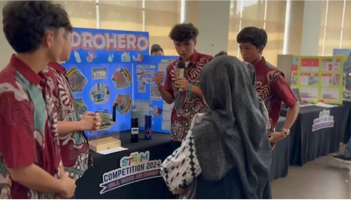 Mentari Intercultural School Jakarta (MISJ) juara 1 kategori Middle School di ajang bergengsi STEAM Interschool Competition 2024