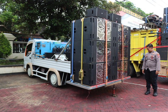 Polisi amankan truk sound horeg