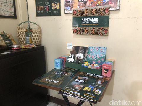 Senjamie di Uncle Chen