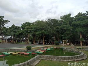 Asyiknya Ngabuburit Sambil Jogging di RTH Kanigoro Blitar