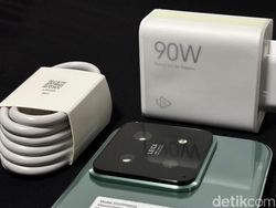 Unboxing Xiaomi 14: HP Flagship Cakep Berkamera Leica