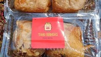 Khusus penggemar pedas! Tahu Pedas Bringas tawarkan tahu dengan rasa pedas yang nonjok. Makan satu saja pastinya tidak cukup. Kamu bisa membelinya di Jl. Bangka Buntu I No.13, Mampang. Foto: Tahu Pedas Bringas via Google Image
