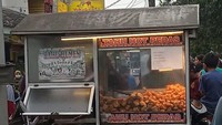 Masih di Bekasi, kamu bisa coba Tahu Pedas Bumen yang ada di Jl. Harapan Baru Bar. No.14, Kota Baru, Bekasi. Harga per porsi isi 4 sekitar Rp 15 ribu. Ada juga tahu crispy, tahu walik isi bakso, dan tahu campur. Foto: Tahu Pedas Bumen via Google Image