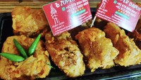 Tahu jeletot jadi menu andalan di Tahu Jeletot & Pisang Zuper Dapur yang ada di Jalan Setia Budi Selatan Depan, Karet Kuningan. Tahu jeletot isi 10 dijual Rp 43 ribu di aplikasi ojek online. Foto: Instagram zuperdapurdapur