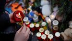 Aksi Solidaritas Warga Rusia Atas Serangan Mematikan di Moskow
