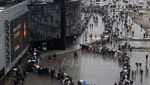 Aksi Solidaritas Warga Rusia Atas Serangan Mematikan di Moskow
