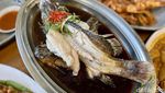 Buka Puasa Bareng Keluarga di Sini Ada Kerang Saus Singapura dan Kuwe Taliwang