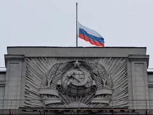 Berduka Atas Serangan di Moskow, Rusia Kibarkan Bendera Setengah Tiang