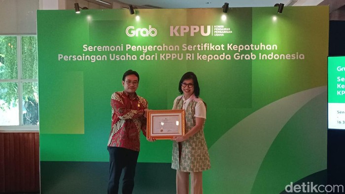Grab terima sertifikat kepatuhan dari KPPU