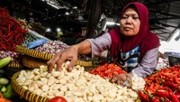 Harga tersebut melebihi harga eceran tertinggi (HET) yakni Rp32.000 per kilogram yang telah ditetapkan Kemendag sejak 2019.