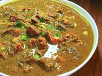 Kagape, Olahan Kikil Kuah Santan Khas Bima yang Laris Saat Ramadan