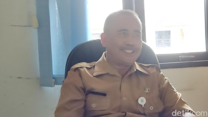 Kepala Bidang Formasi, Pengembangan, dan Data Pegawai Badan Kepegawaian Pendidikan dan Pelatihan Daerah (BKPPD) Gunungkidul, Muhammad Farid Juni Haryanto saat ditemui di kantornya, Senin (25/3/2024).
